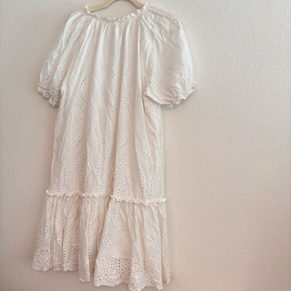 Talulah Dress White Oversized eyelet dress High low with puff sleeves Large - Picture 3 of 4